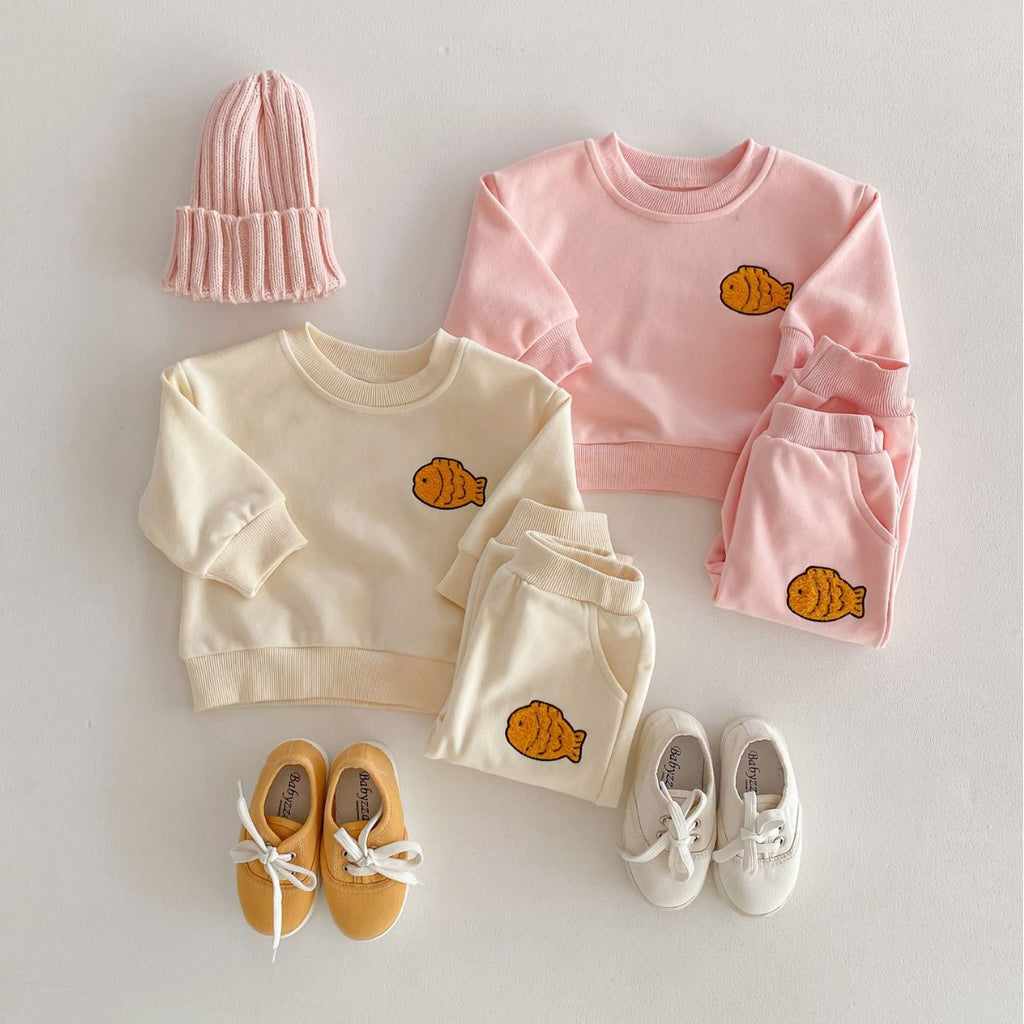 Spring New Children's Clothing Set for Boys and Girls, Cute Fish Embroidery Hoodie with Loose Pants