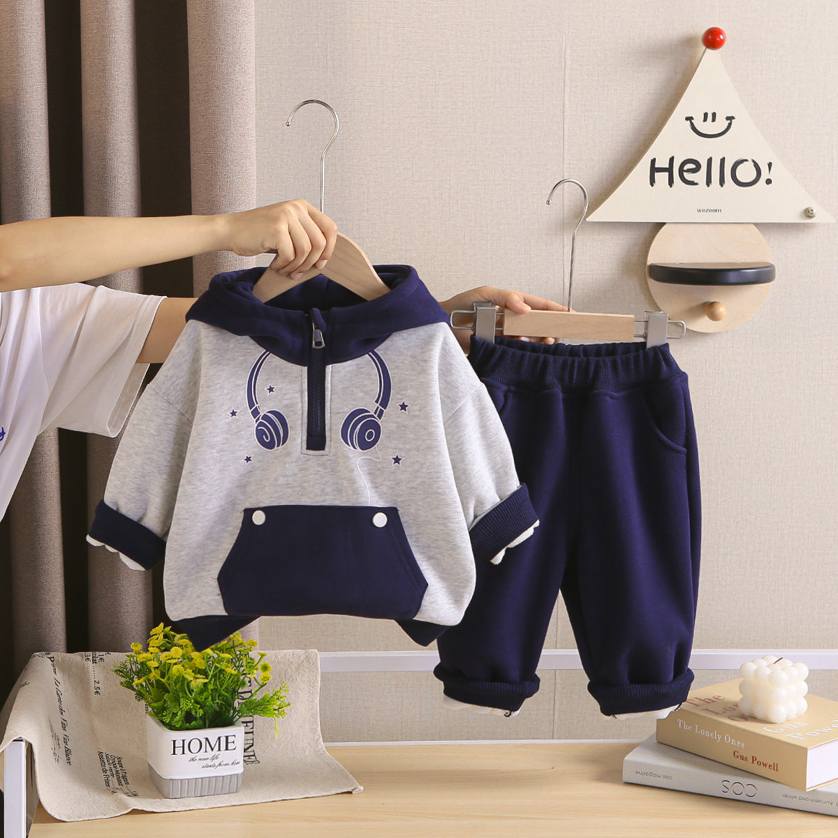 Boys Autumn Winter Fashionable Fleece Lined Sweatshirt Two-Piece Set