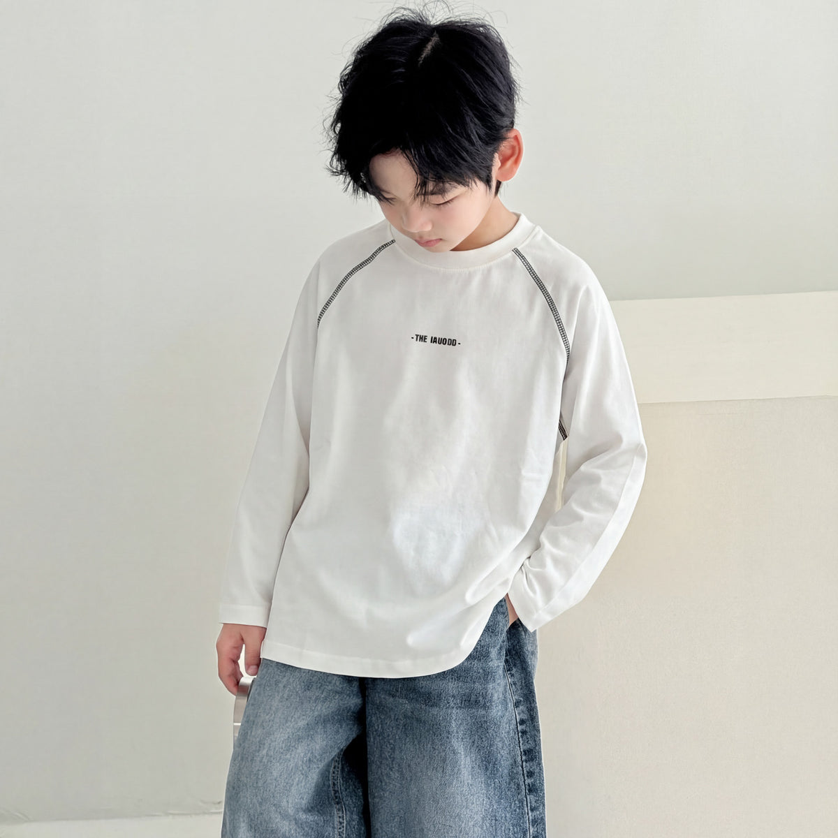 Boys' White Long Sleeve Round Neck Casual Loose Fit Autumn Winter T-Shirt