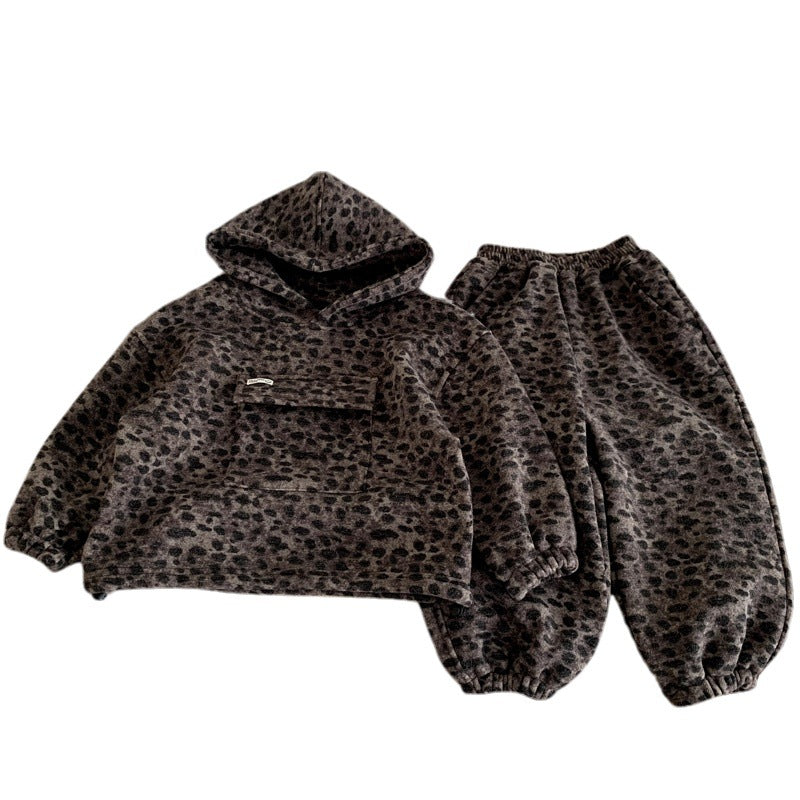 Boys' hoodie with thickened fleece for warmth in autumn and winter