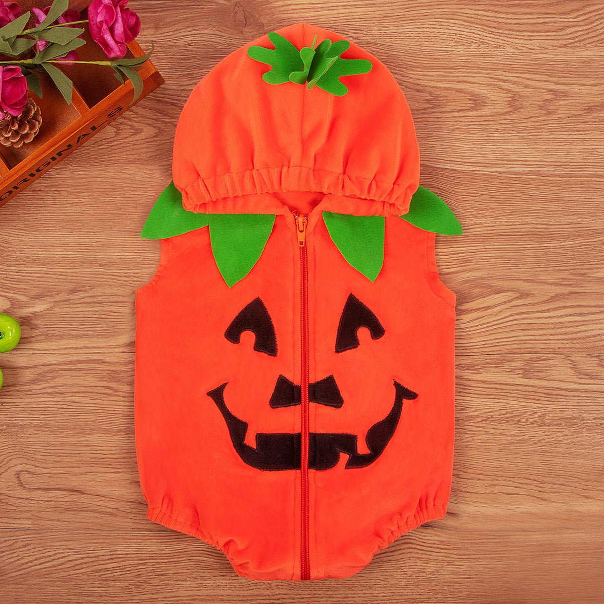 Cute Halloween Kids' Pumpkin Triangular Romper Set with Round Neck and Sleeveless DesignThree-Piece Outfit