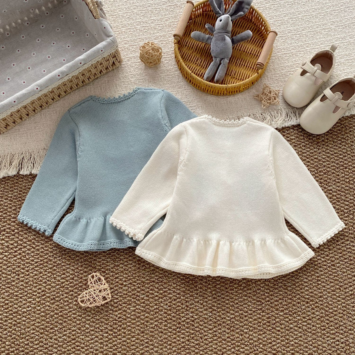 Cute Cotton Sweater for Girls, Fashionable Autumn and Spring Clothing, Warm and Stylish Top for Toddlers 1-3 Years Old
