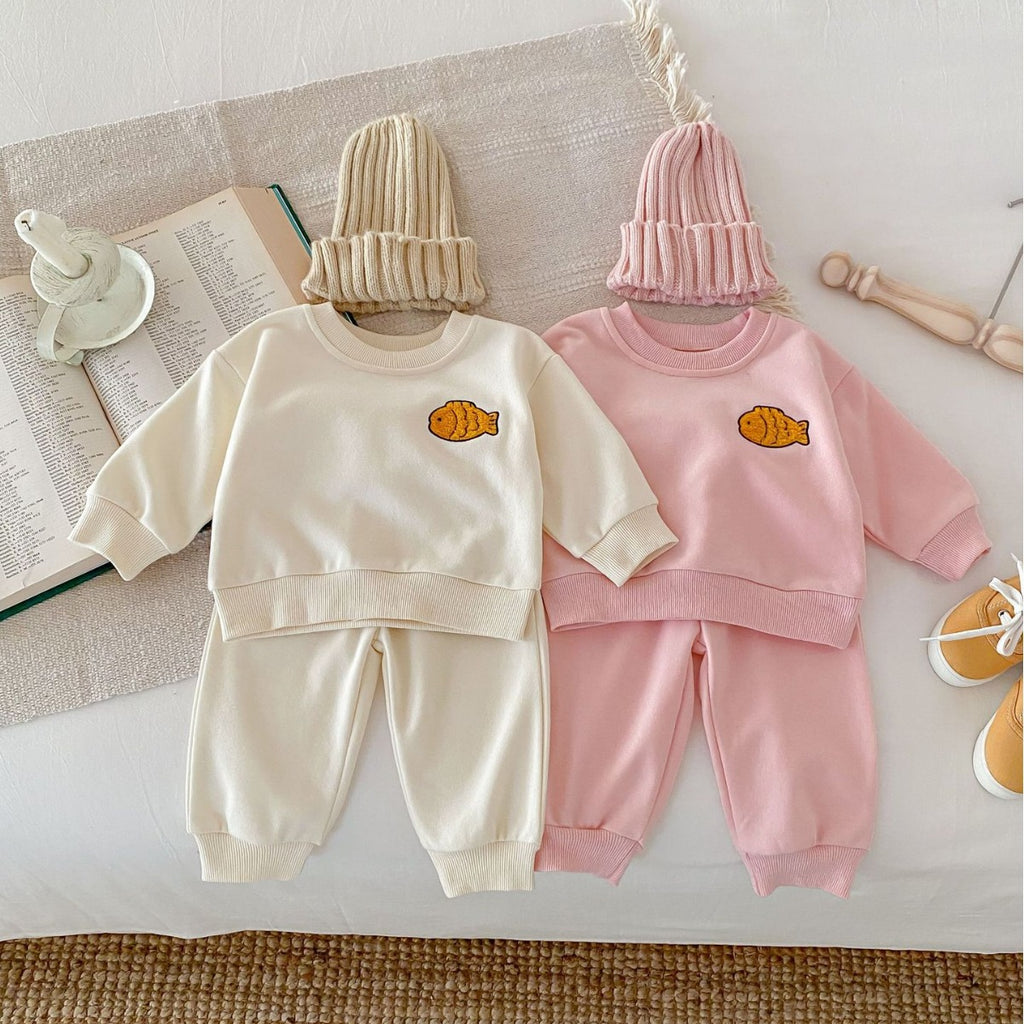 Spring New Children's Clothing Set for Boys and Girls, Cute Fish Embroidery Hoodie with Loose Pants