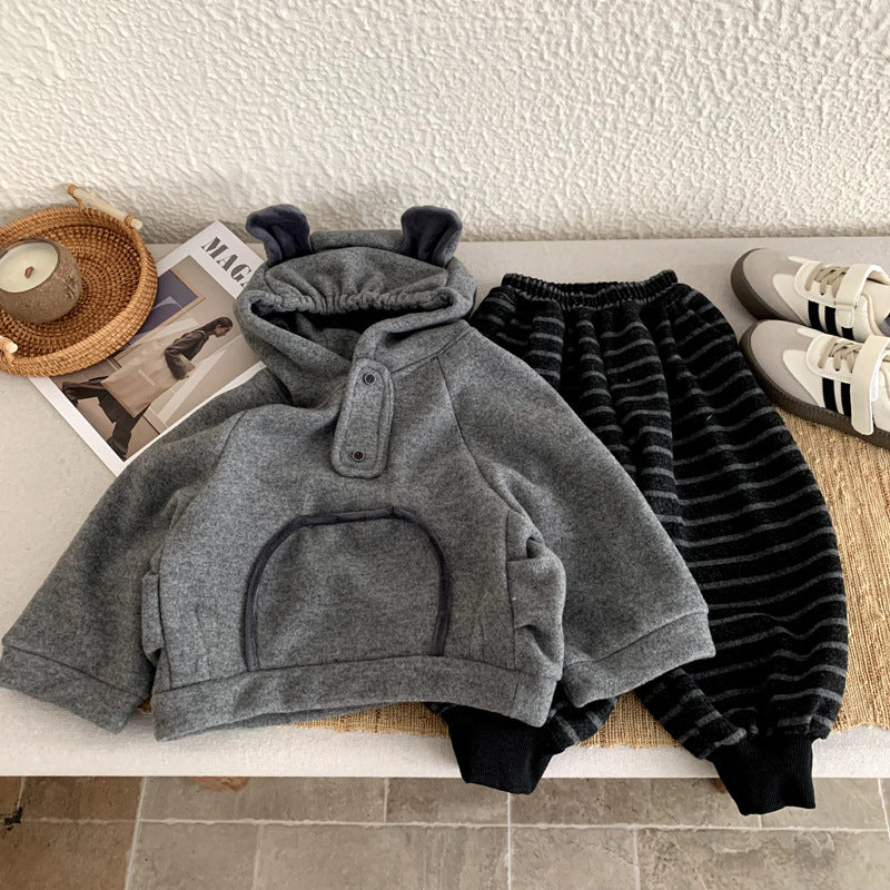 Boys' hooded sweatshirt with thick fleece for winter wear